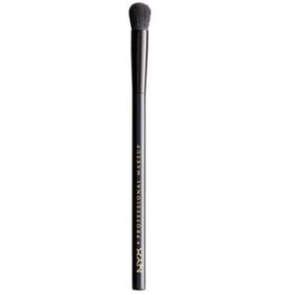 NYX Away We Glow Strobing 3-Piece Brush Set - Picture 4 of 5